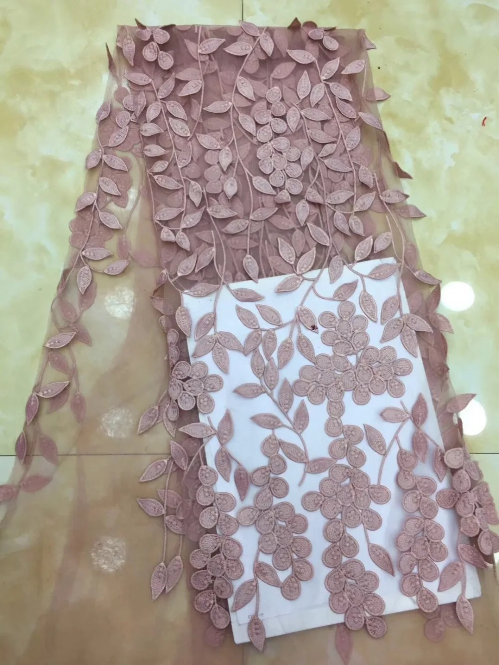 

Beautiful Nigerian French Lace Fabrics New African Tulle Lace Fabric High Quality African Lace Wedding Fabric TS7991