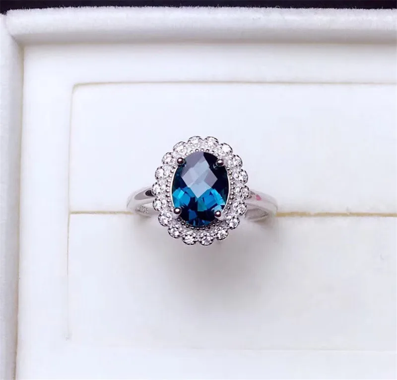 Женское кольцо с голубым топазом роскошное ювелирное изделие из серебра белого