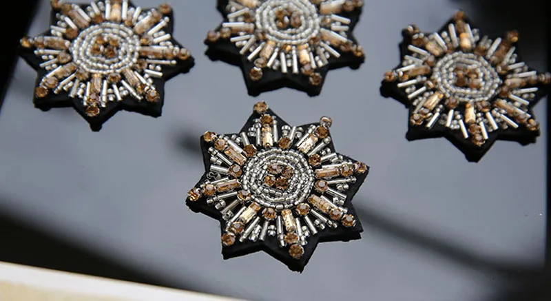 4 шт./лот ручная работа снежинка вышивка патчи для одежды пришитые бисером