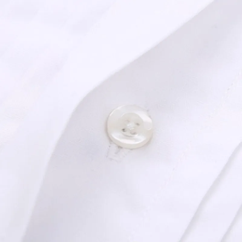 Мужская хлопковая рубашка с длинными рукавами приталенная в деловом стиле