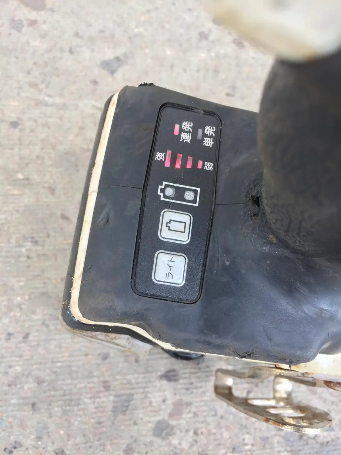 Последние Hitachi бесщеточный тип воздействия отвертка машина два функция