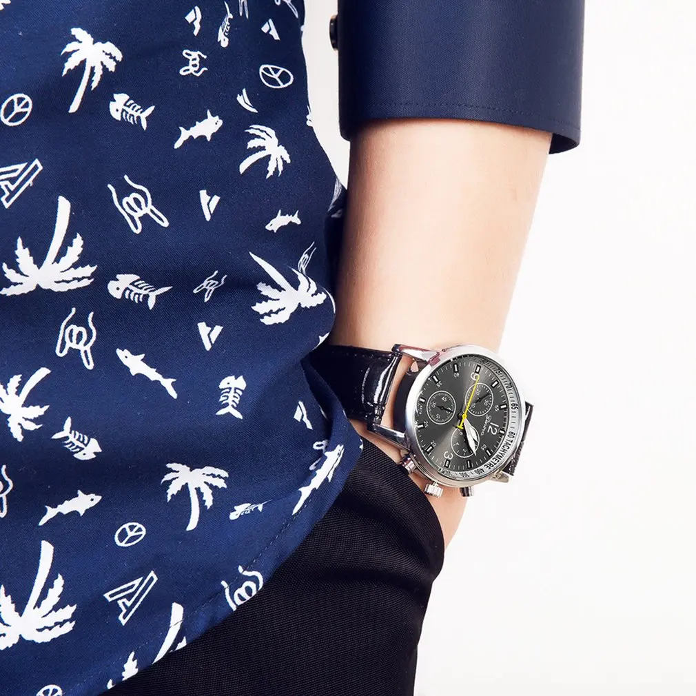 Для Мужчин's Водонепроницаемый кожа кварцевые Мода Повседневное часы простота