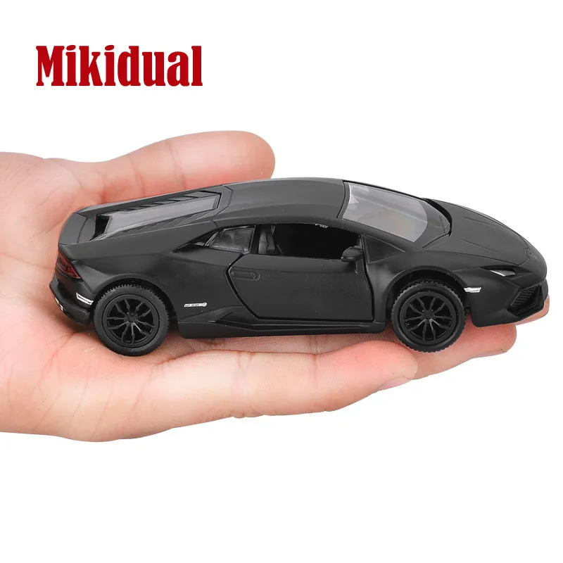 Модель литая автомобиля 1:36 из сплава детская игрушка модель для детей Rambo LP610/bdly