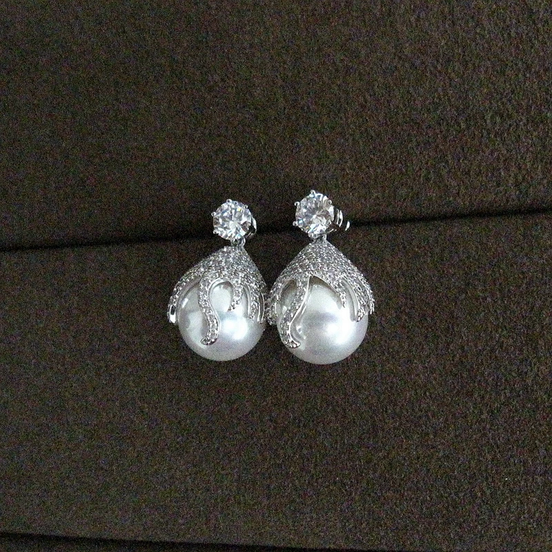 Великолепный дизайн AAA кубический цирконий милые жемчужные серьги-гвоздики в
