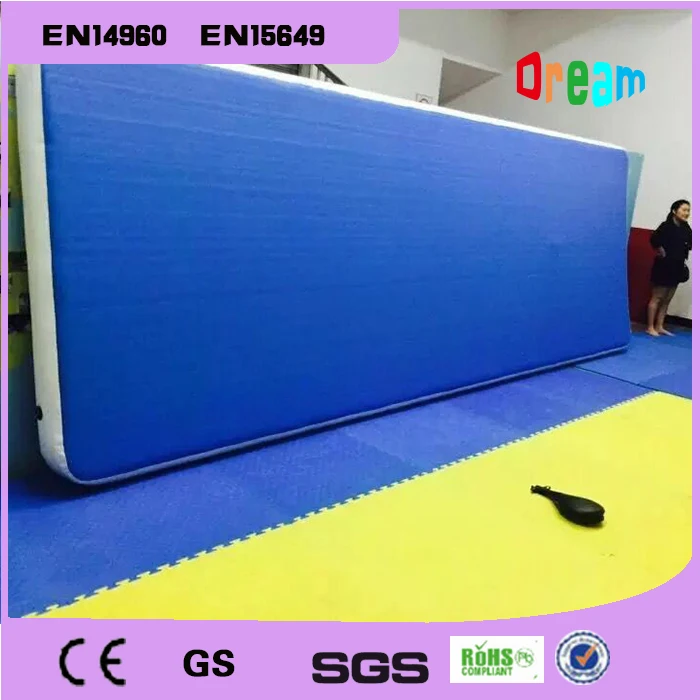 Дешево Надувной воздушный коврик для тренажерного зала, 6 х2 м