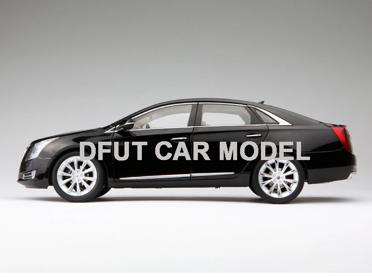 Игрушечная машинка из 1:18 сплава модель XTS детские игрушечные машинки оригинальные авторизованные подлинные детские игрушки подарок