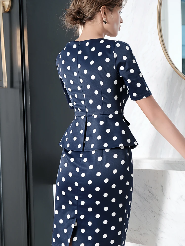 Женское атласное платье с квадратным воротником и оборками на талии C1682 летнее