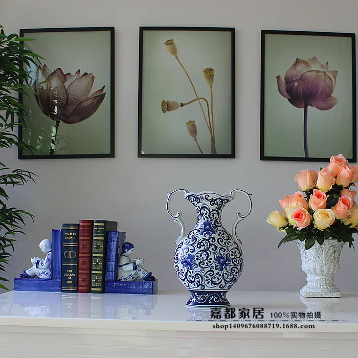 

christmas Biaural vase Jingdezhen Ceramic Decoration Gift of Modern Chinese Hand-painted Blue White Porcelain Home Decoration