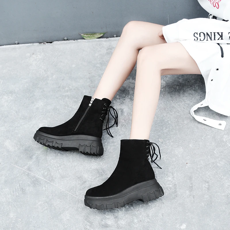 

WETKISS Fashion Casual Women Ankle Boots Cross Tied Round Toe Footwear Flock Female Boot Platform Girl Shoes Woman 2018 Winter