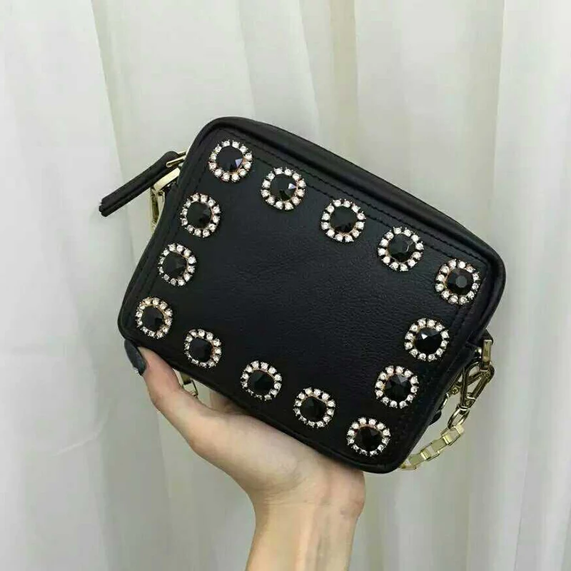 Женщин известный дизайн со стразами клапаном сумка женские цепи Crossbody