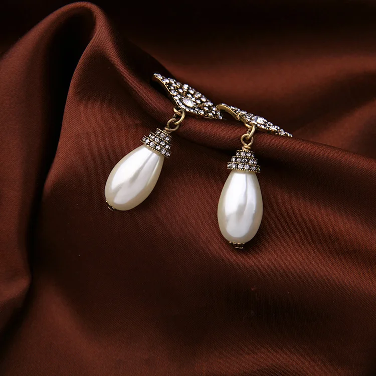 Сплав Вентилятор Форма кристалл имитация жемчуг Серьги классические модные