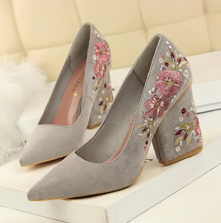 Tacones mujer/Женская обувь zapatos de на высоком каблуке sapato feminino femme Новинка 2018 года