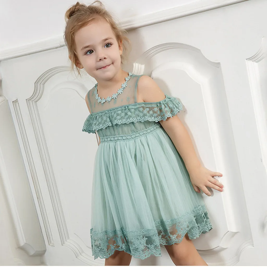 Детское кружевное торжественное платье принцессы с оборками и цветочным