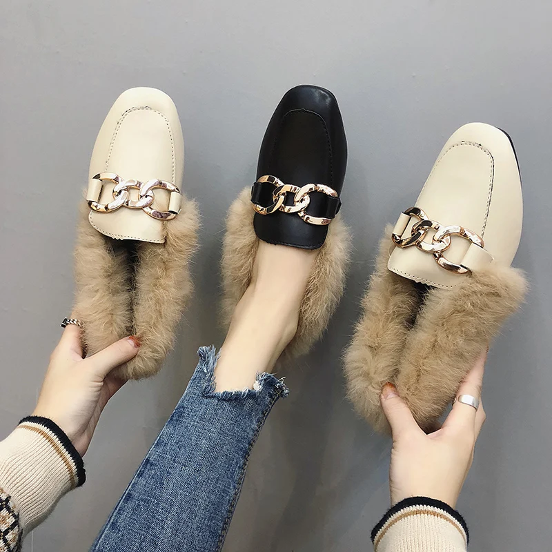 Мокасины женские с металлической цепочкой кожаные туфли на плоской подошве