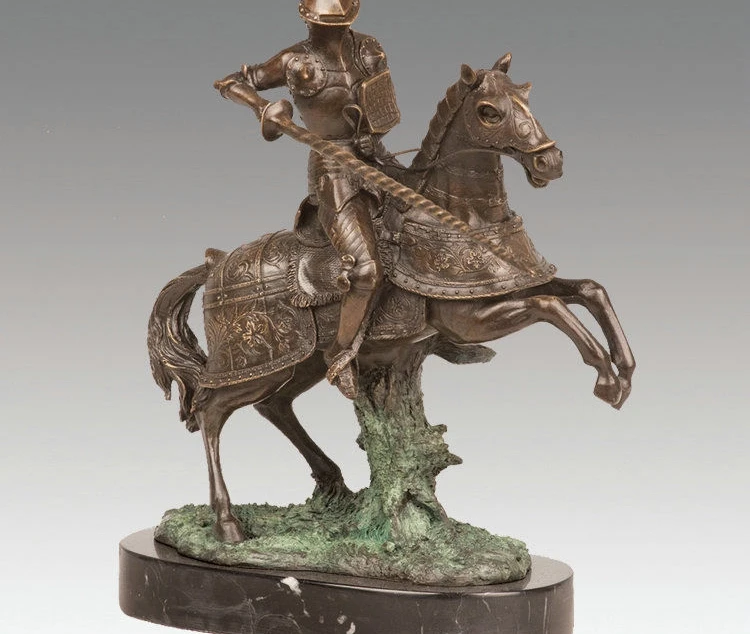 Скульптура в стиле арт-деко средневековый воин кавалер рыцарь бронзовая статуя |