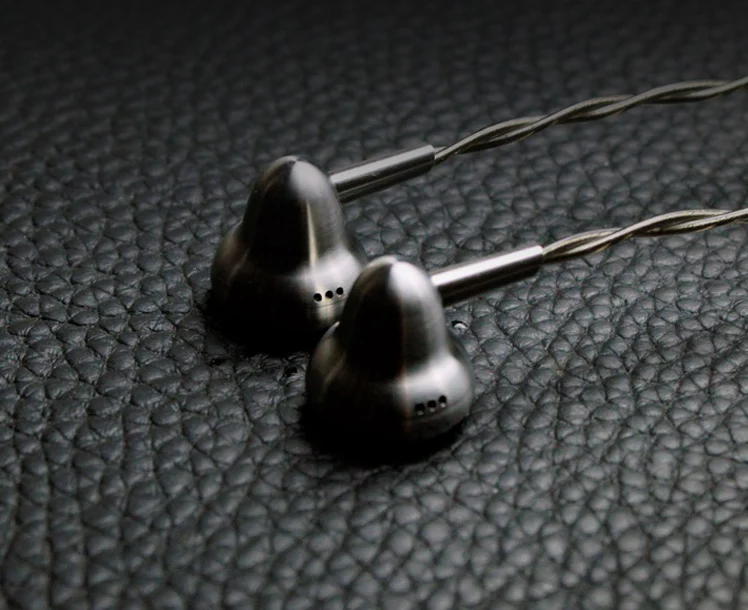 Фото Ksearphone Bell-Ti 2 5 мм сбалансированная версия наушников DJ Bass металлические наушники HIFI Ksearphone Bell-Ti 2 5 мм сбалансированная версия наушников DJ Bass металлические наушники HIFI