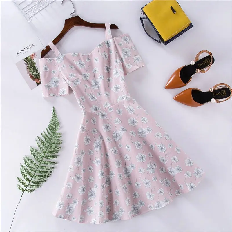 Летние новые женские платья маленькие свежие без бретелек тонкие с широкой юбкой