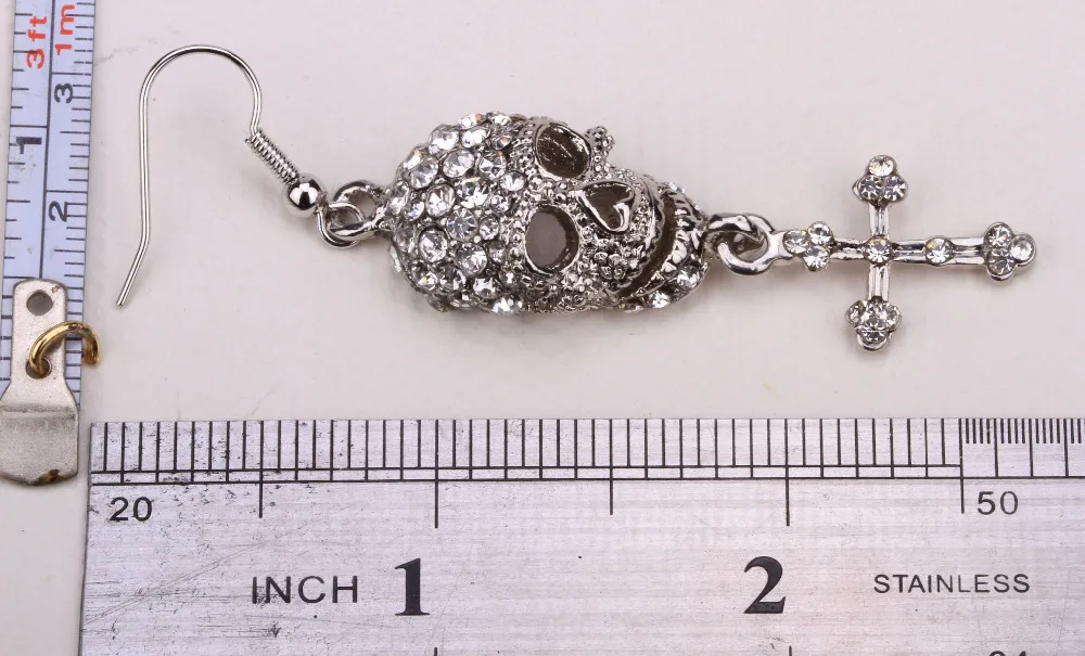 Женские серьги подвески в виде черепа золотистого и серебристого цвета|dangling earrings