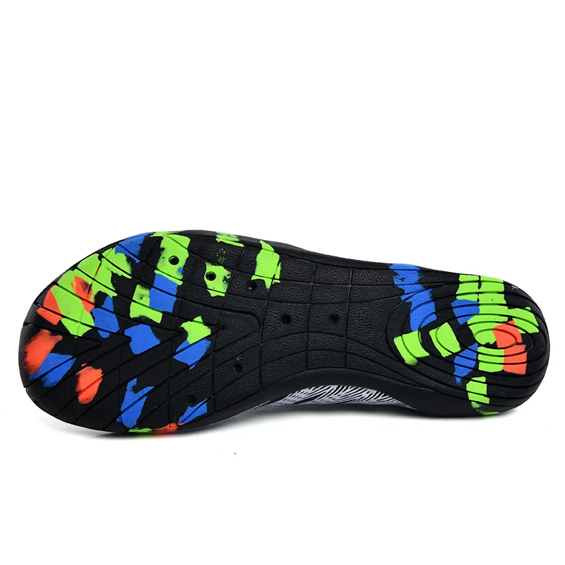 Мужская водонепроницаемая обувь летняя дышащая нескользящая с пятью носками