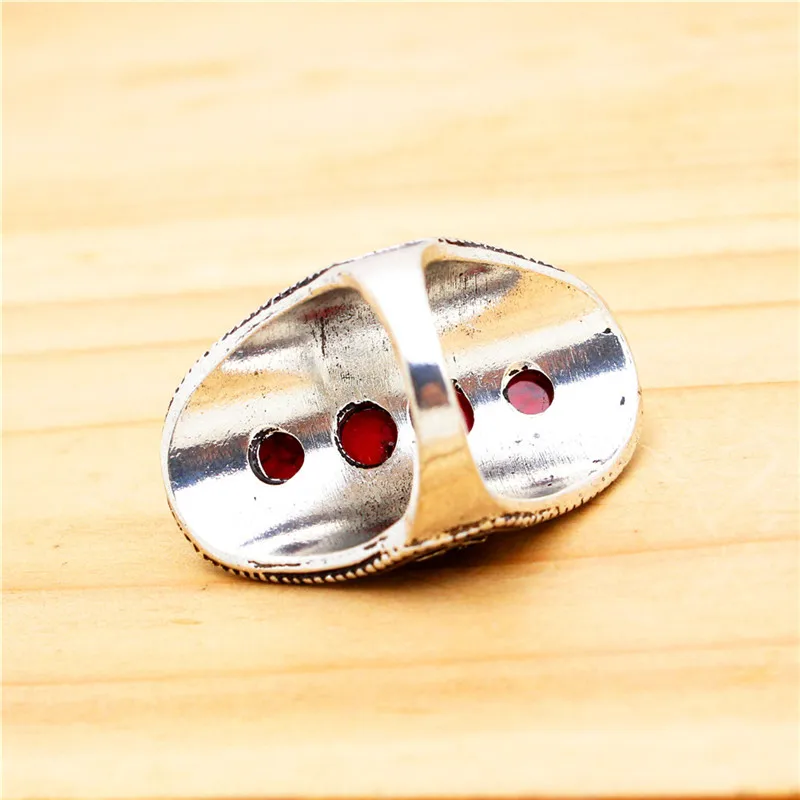 Винтаж три красных Камни кольцо для Для женщин Античная Посеребренная Модные