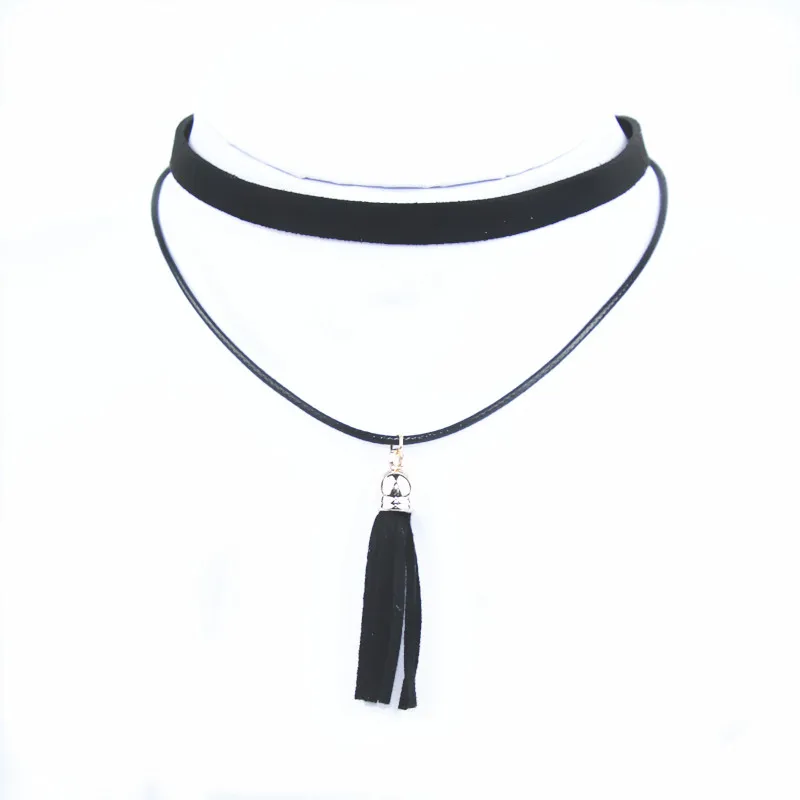 Модное ожерелье с подвеской и кисточками черное цепочкой-чокером 1 шт. X26 |