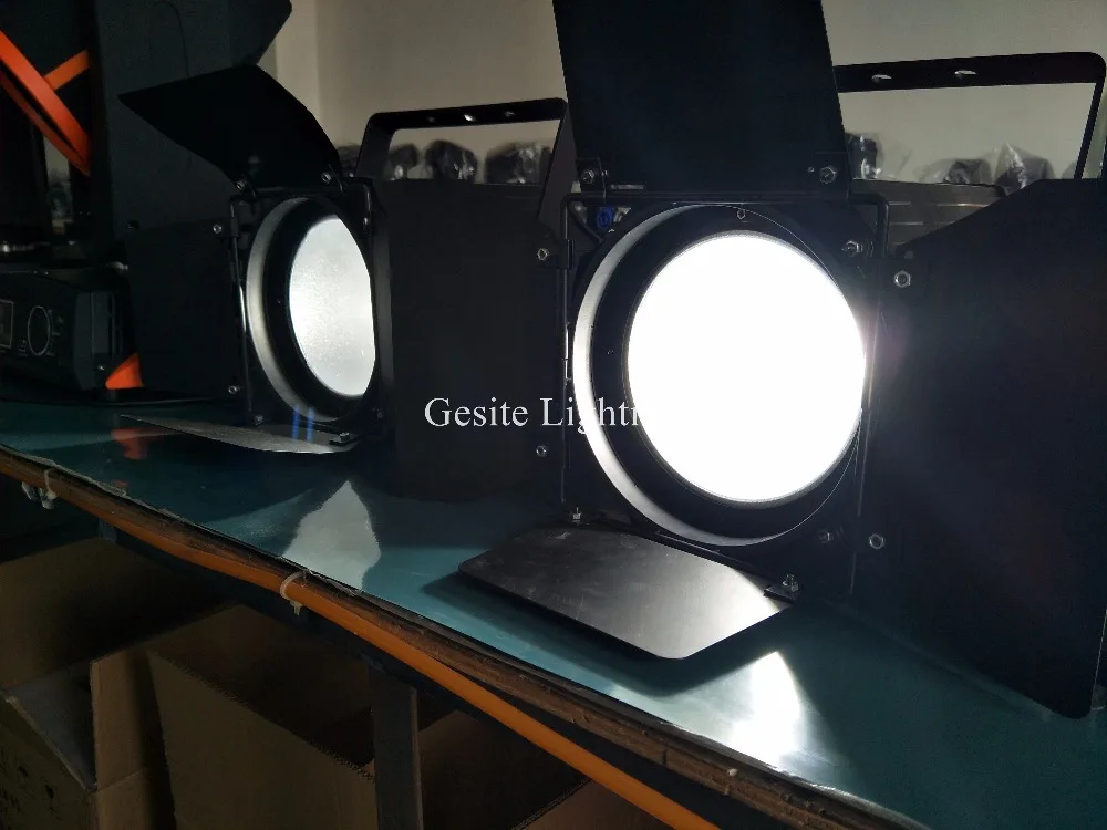 2pcs /lot COB RGBWA UV 6IN1 led par 200w stage Lighting for Theater TV Studio | Лампы и освещение