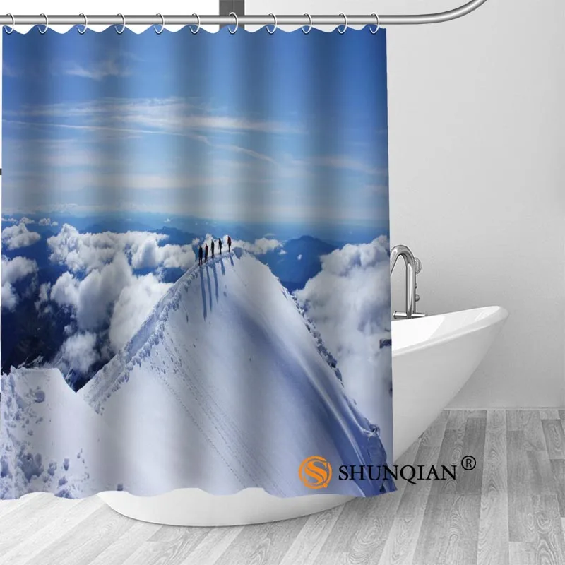 

Custom Snow New Arrival Polyester Fabric Printing Shower Curtain Waterproof With Hooks Bath Curtain For Bathroom