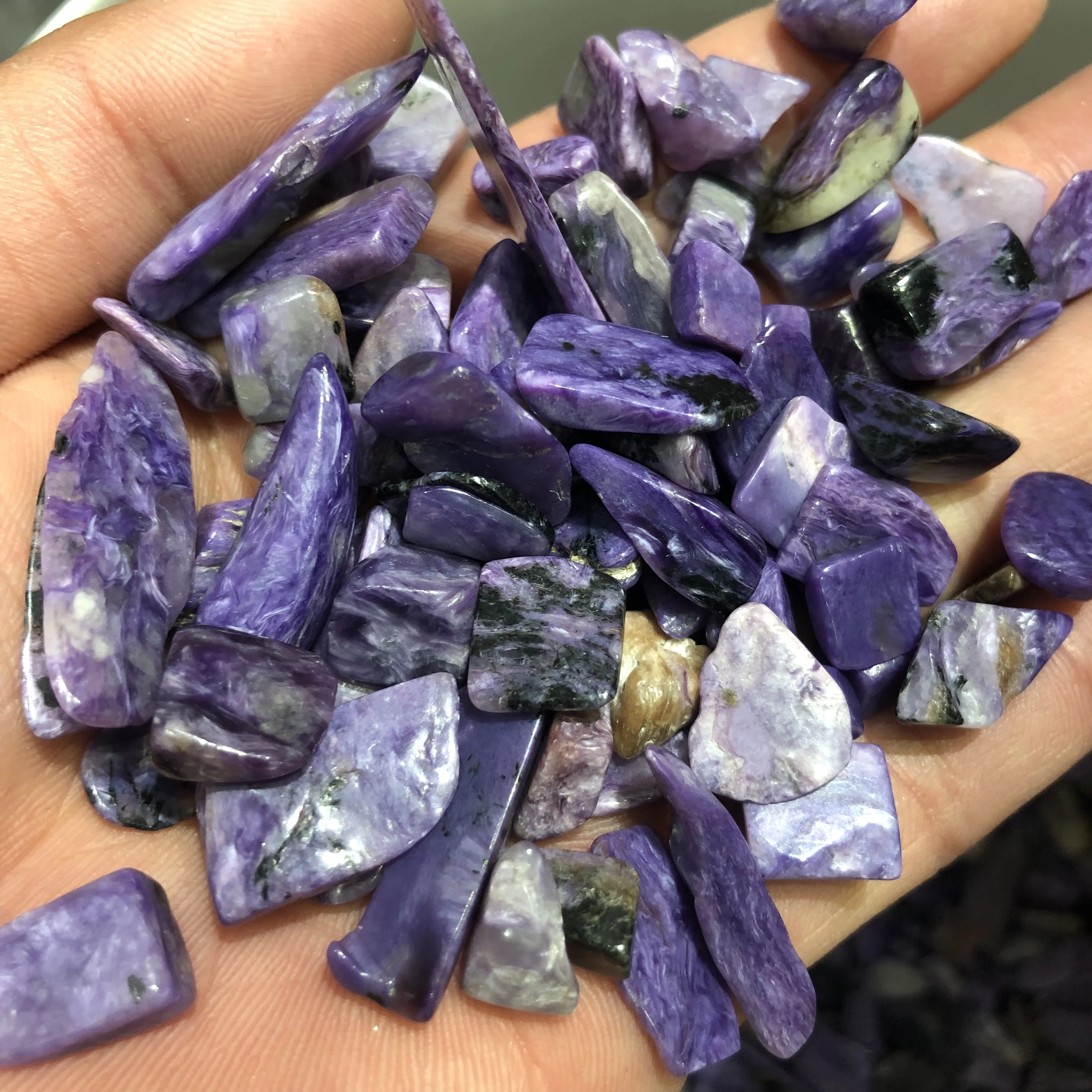 100 г натуральный tombado pedra de cristal roxo charoite Charoite cura|Камни| |