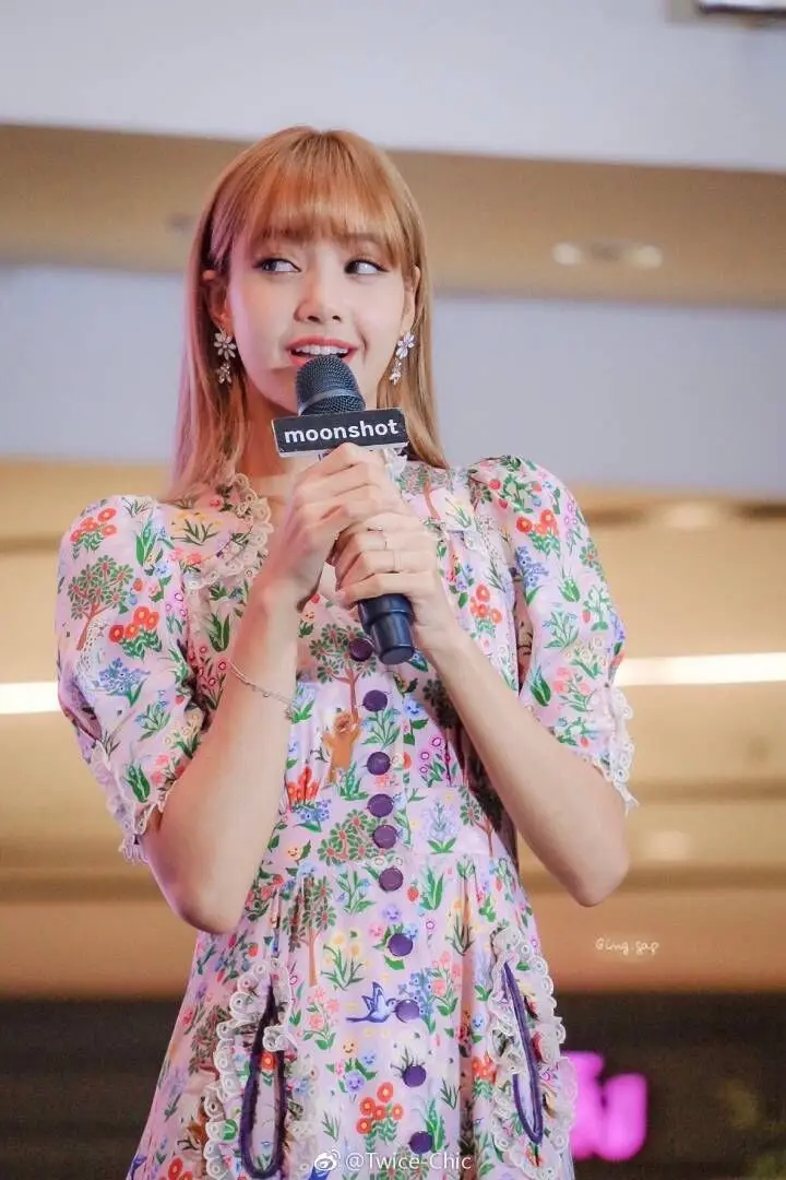 Kpop Blackpink LISA, новинка, кружевное платье с v-образным вырезом, женская летняя уличная одежда, корейские Популярные Платья с цветочным принтом для девочек