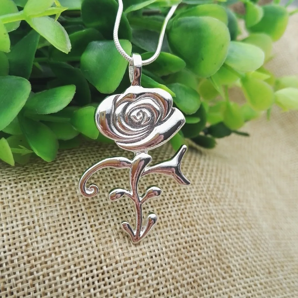 Сверхредкое ожерелье с символом розы принца отличный подарок для любого фаната