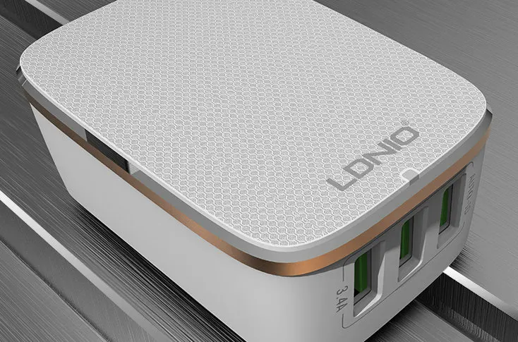 Оптовая Продажа Портативный 3USB порт 5v3. 4A США ЕС штепсельная розетка стандарта