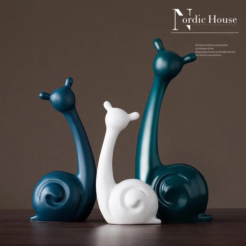 

Nordic Resin Snail Deer Cat Figurine Gift Home Furnishing Decoration Crafts Creative Livingroom Desktop Ceramic Animal Ornaments