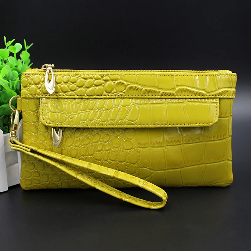 Маленькая вечерняя сумка клатч из натуральной кожи с узором крокодиловая кожа