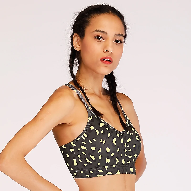 Женский спортивный костюм с леопардовым принтом для занятий йогой и