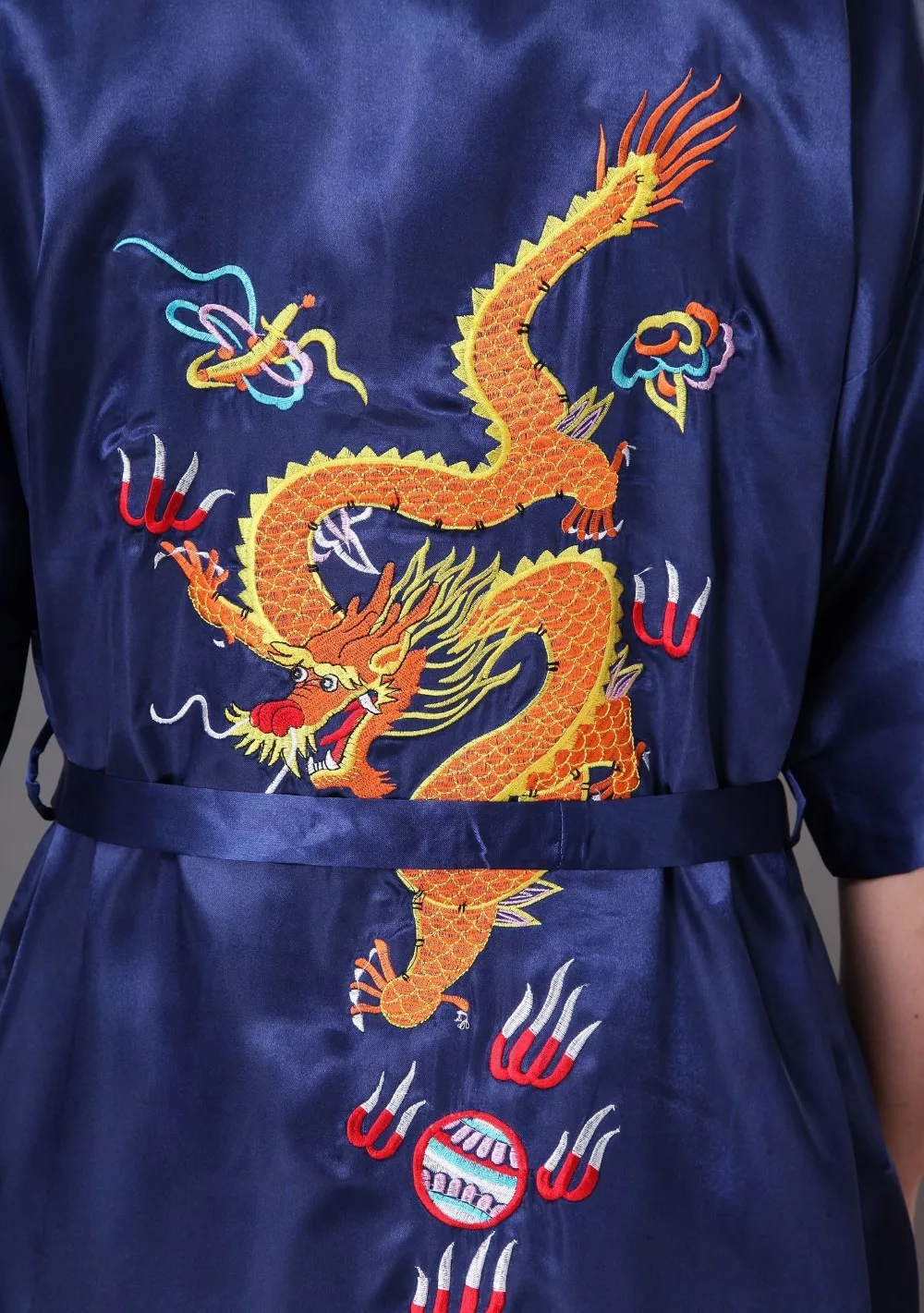 Лидер продаж темно-синий китайский Мужской Атласный халат с вышивкой кимоно