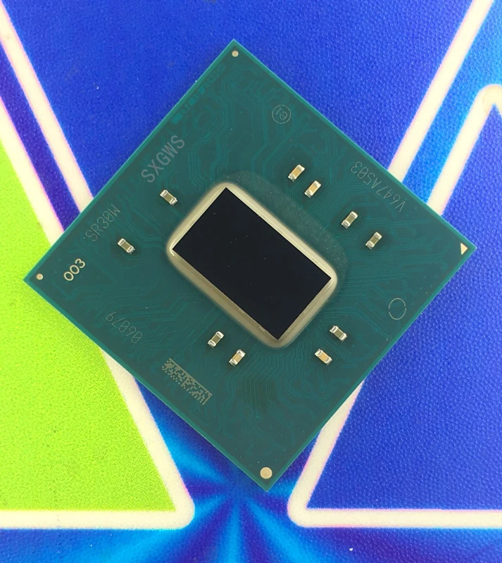 Бесплатная доставка 100% Новый оригинальный чипсет GL82HM175 SR30W BGA с шариком в наличии