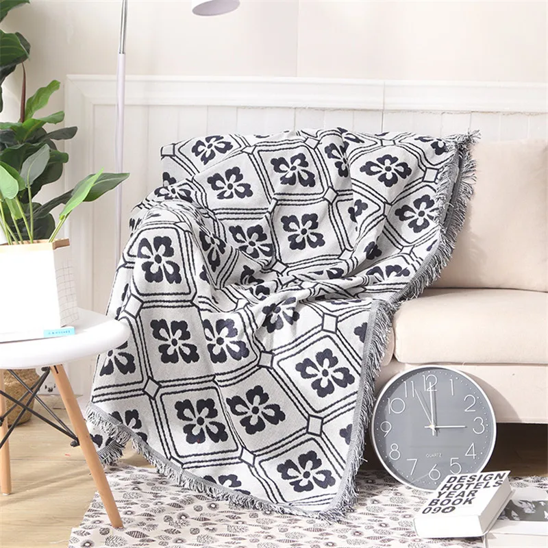 Poker Plum Throw Blanket Multifunction Sofa Covers Cobertor Tassel Dust Cover Air Conditioning Geometric Retro Blankets For Bed | Дом и сад