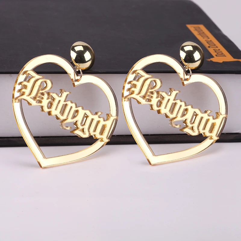 Серьги-гвоздики женские с зеркальными длинными акриловыми буквами | Украшения и