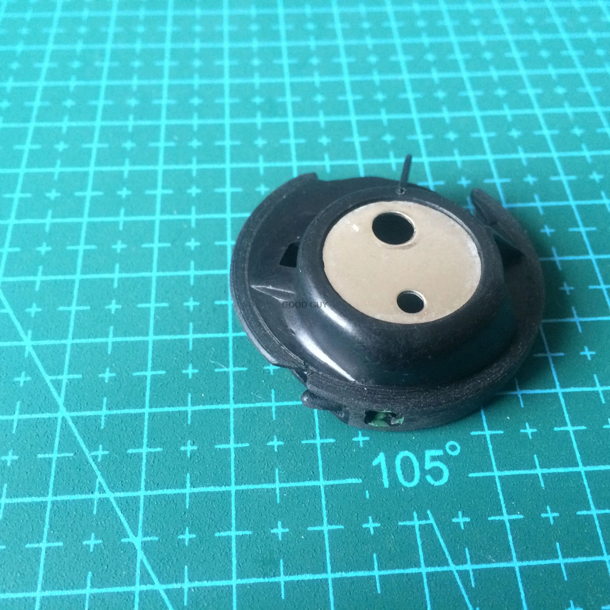XC3153351 SEWING MACHINE PARTS BROTHER BOBBIN CASE # XC3153051 HE-120PKG NV-120Q BABYLOCK | Дом и сад
