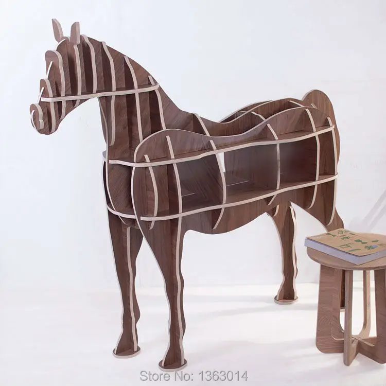Дикие лошади. Лошадь из фанеры. Журнальный стол с конями. Креативные изделия из дерева. Стол лошадь.