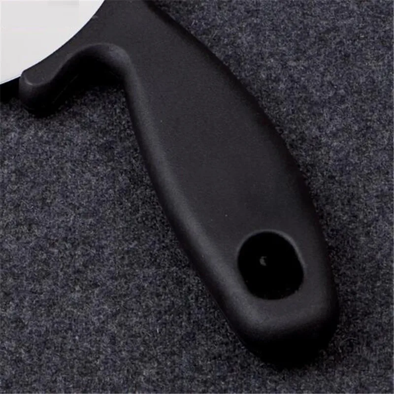 Stainless steel crepe knife Pizza Baking Tools Big Rubber Handle Wheel round rotating special wheel cutter cutting | Дом и сад