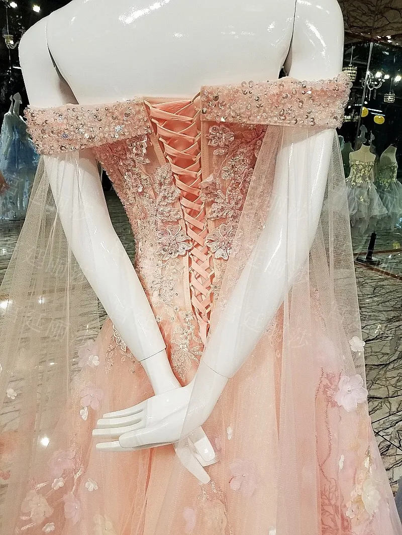 Романтичное кружевное платье для беременных CloverBridal розовое длиной до колена с