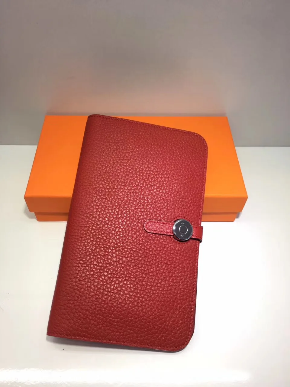 Женский клатч с застежкой Kafunila из натуральной яловой кожи отделением для