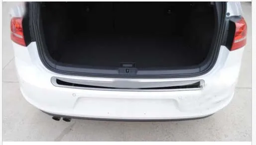 

Stainless steel Rear BUMPER SILL FOOT PLATE for VW GOLF 7 MK7 2013 2014