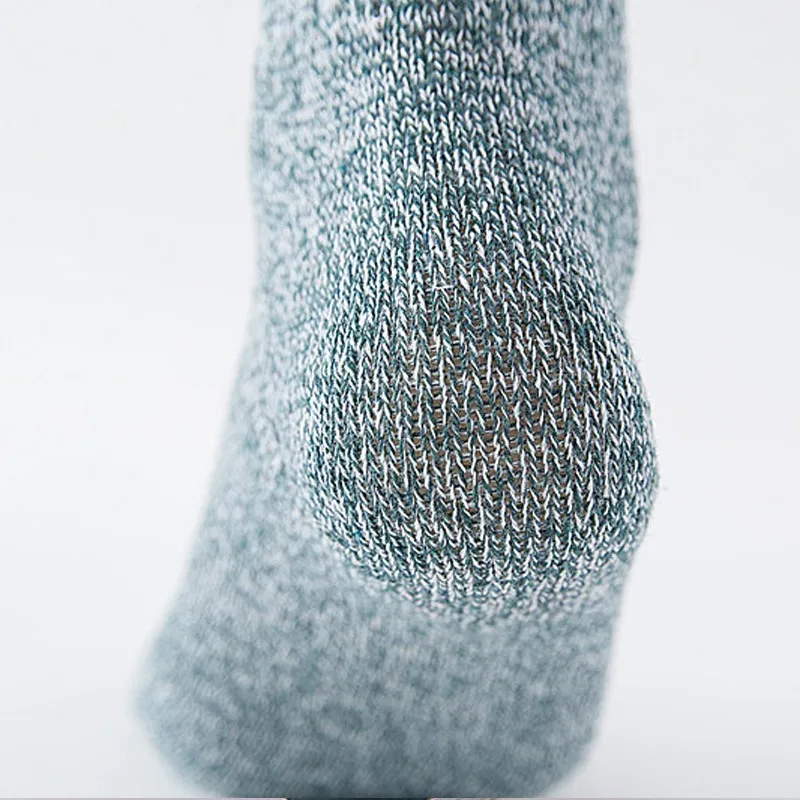 peonfly женщина моды твердых конфеты цвет шерсти теплые милые смешные носки модные