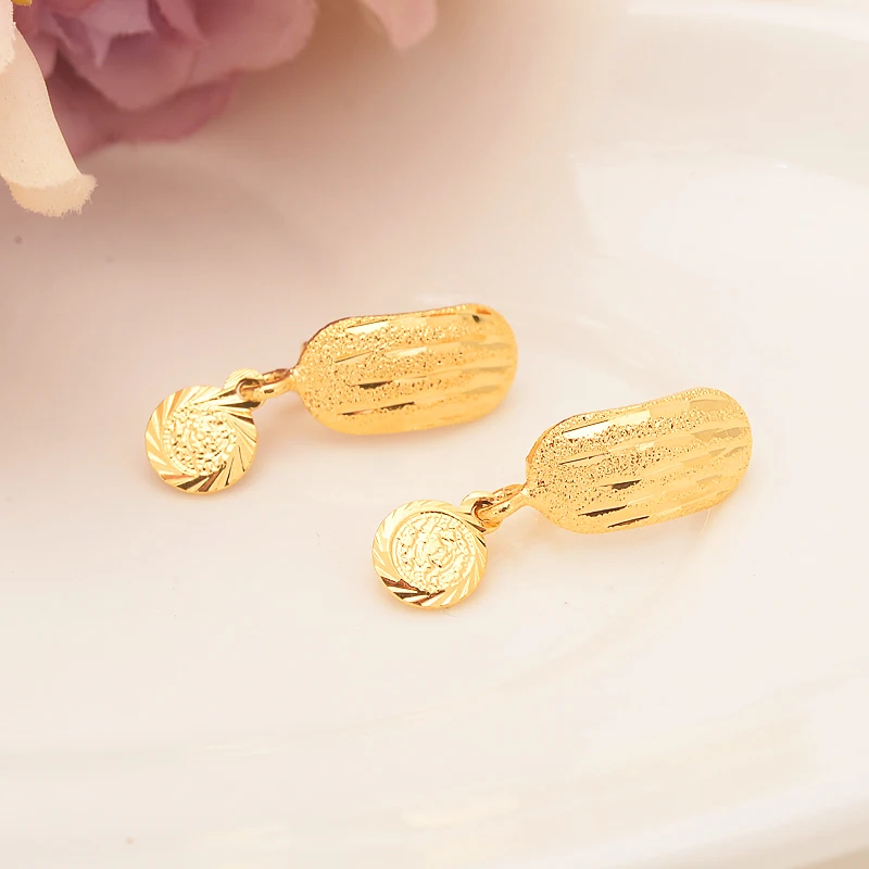 

Bangrui Africa Heart Earrings for Women / Girl,Gold Color Small Dubai Mteal Heart Earrings Arab Middle Eastern Jewelry