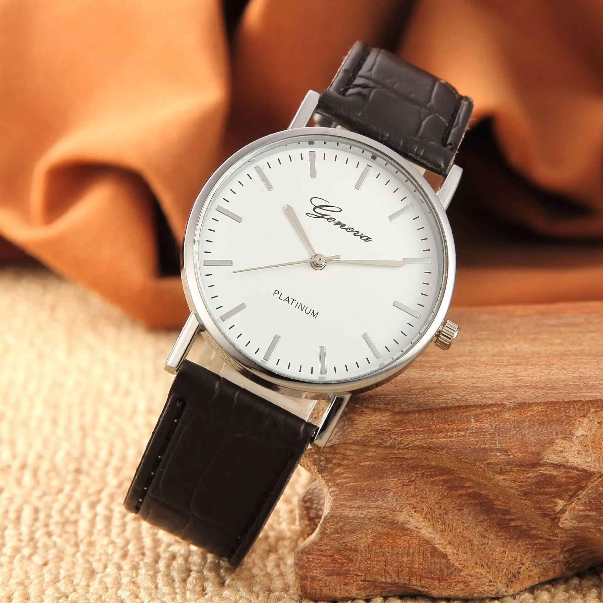 Фото Роскошные Брендовые женские кварцевые часы браслет смотреть модные простые(Aliexpress на русском)