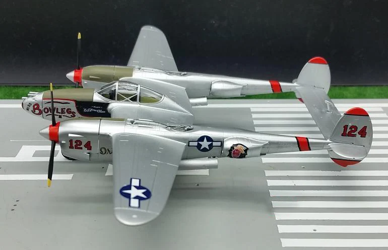 Квадрокоптер TRUMPETER 1:72 ВВС P38 модель 36431 |