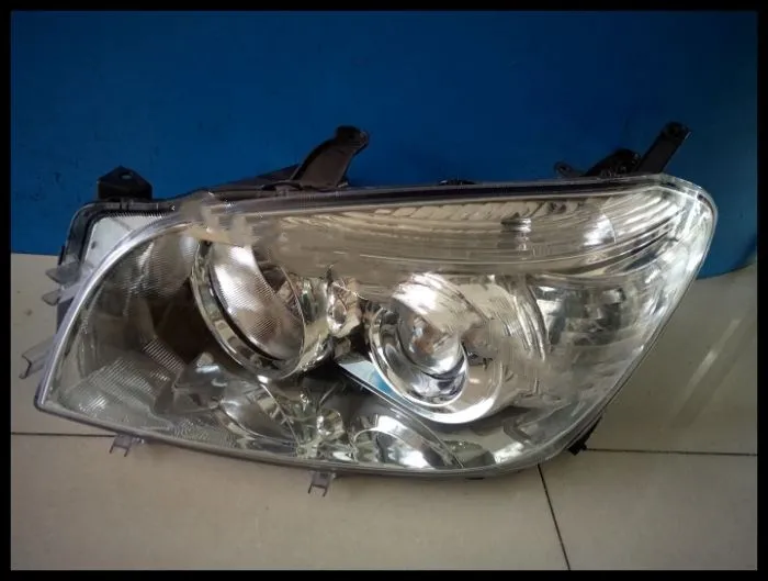 Фара в сборе Qirun для Toyota RAV4 2005-2008 |