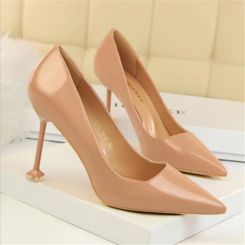 

BIGTREE fashion Simple women pumps 9.5CM Thin High-heeled Metal feeling Shallow mouth Pointed Sexy Nightclub women's shoes